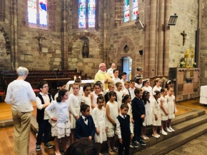 Première communion à st Jean Pied de Port