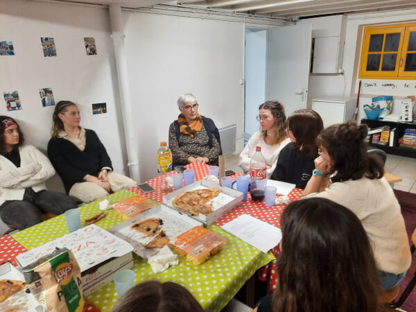 Retour de Lourdes des jeunes à l'aumônerie